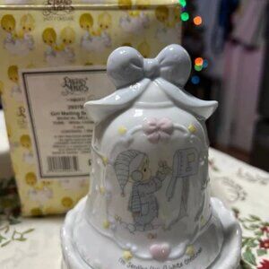 Precious Moments “White Christmas” Musical Bell Box — Girl Mailing Snowball